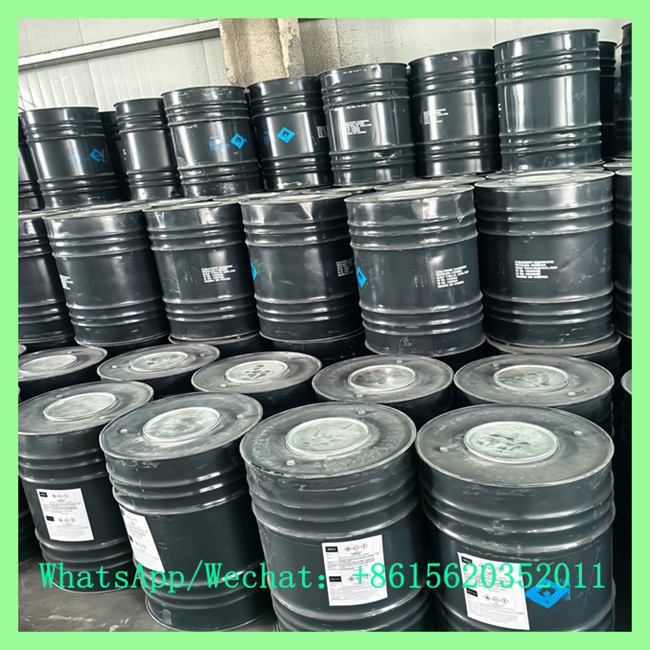 Airtight iron drums filled with industrial CaC2 from reliable calcium carbide supplier