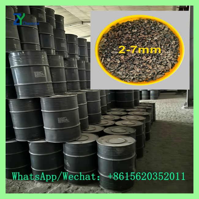 Rows of UN-approved steel drums with an inset showing high-purity 2-7mm calcium carbide fine granules for rapid gas generation. Contact: +8615620352011